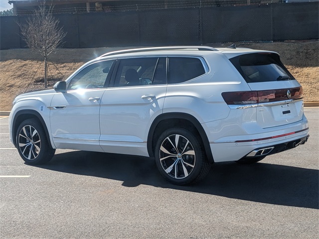 Vehicle image 15 of 65