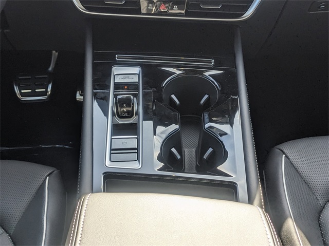Vehicle image 53 of 65
