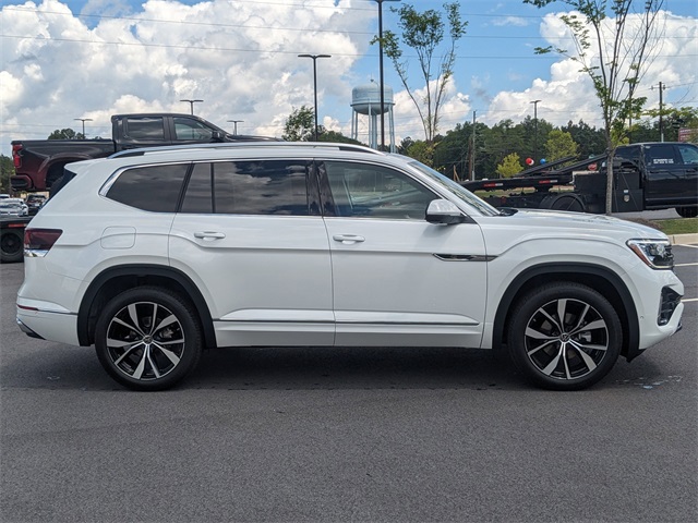Vehicle image 4 of 29