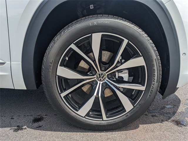 Vehicle image 10 of 29