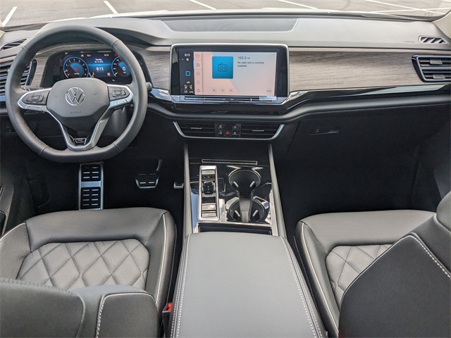 Vehicle image 16 of 29