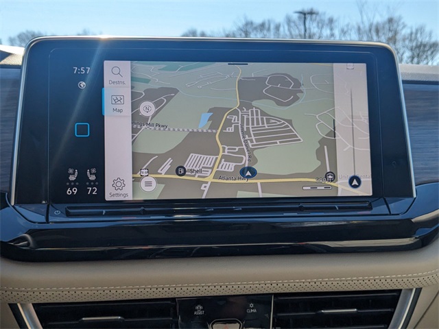 Vehicle image 23 of 31