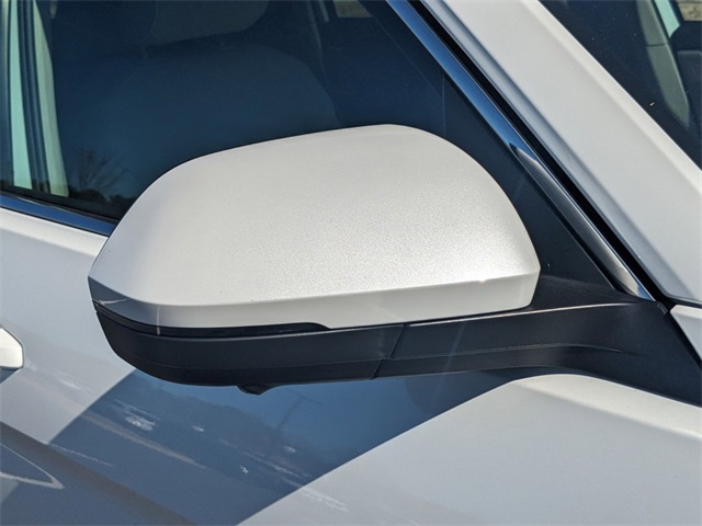 Vehicle image 11 of 31