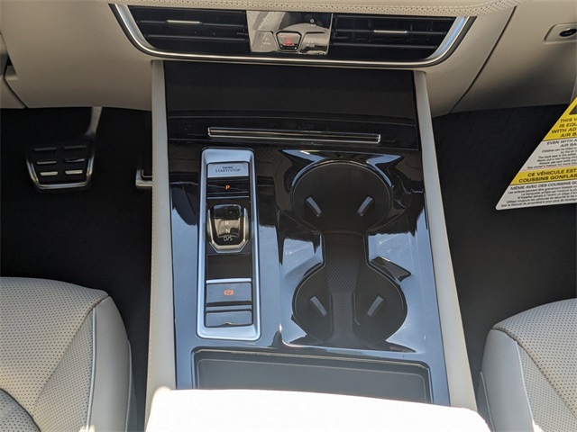 Vehicle image 19 of 31