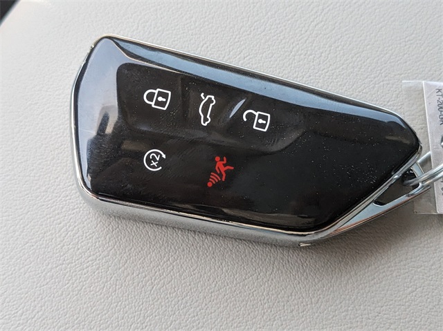 Vehicle image 40 of 63