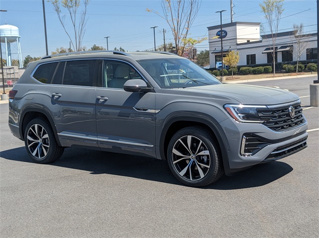Vehicle image 5 of 63
