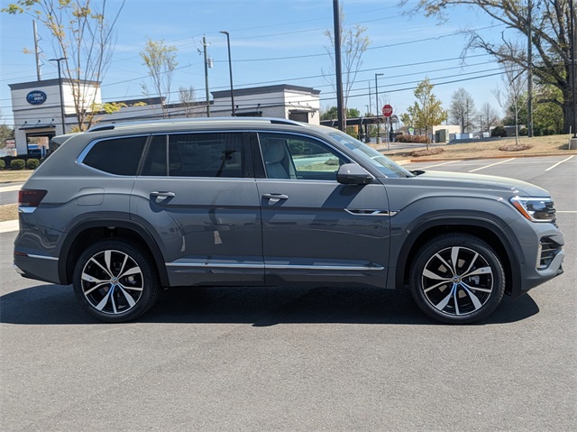 Vehicle image 8 of 63