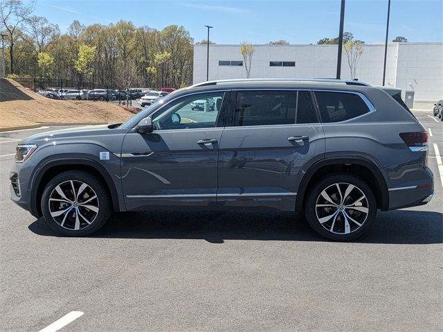 Vehicle image 17 of 63
