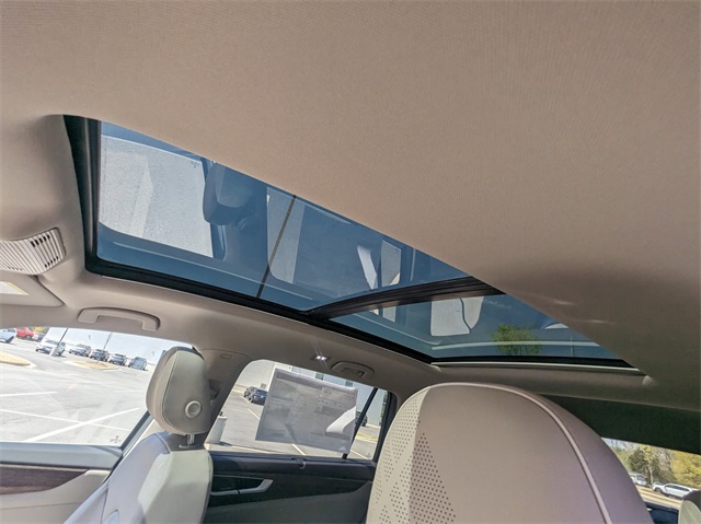 Vehicle image 30 of 63