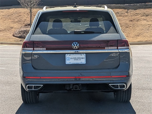 Vehicle image 12 of 63