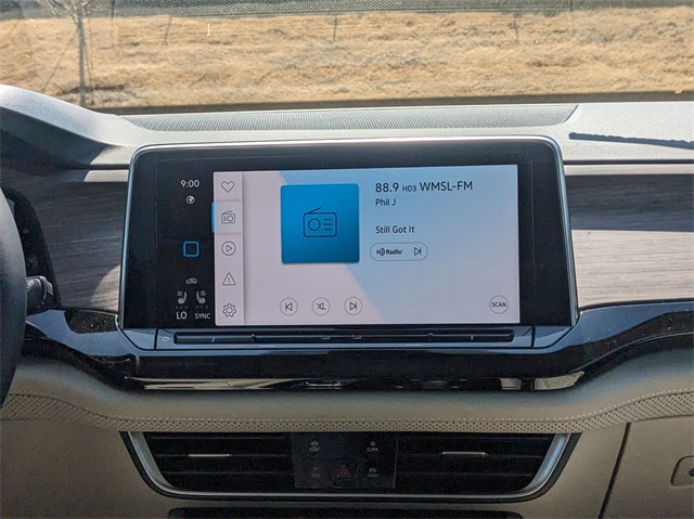 Vehicle image 51 of 63