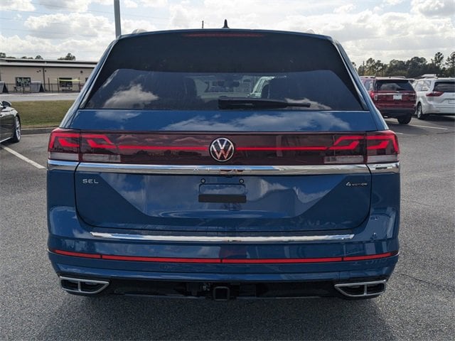 Vehicle image 7 of 37