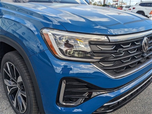 Vehicle image 34 of 37