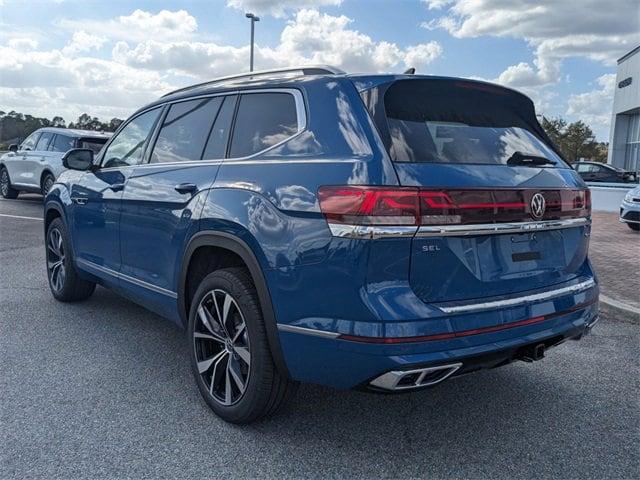 Vehicle image 8 of 37