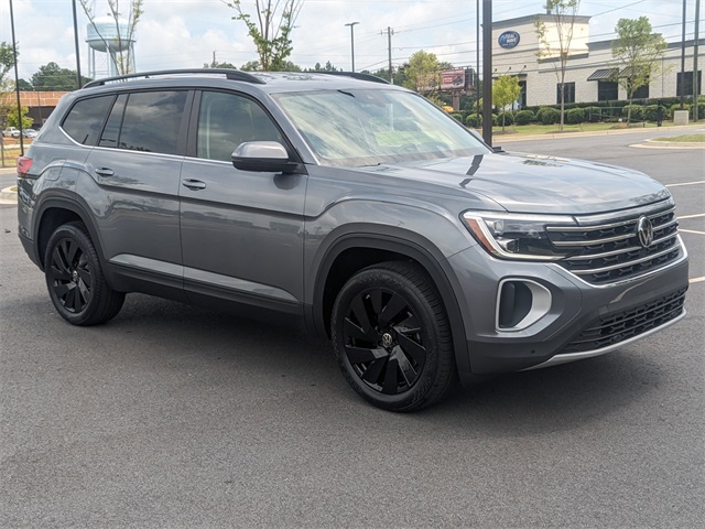 Vehicle image 3 of 29