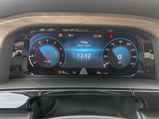Vehicle image 17 of 29