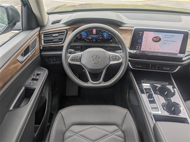 Vehicle image 16 of 29