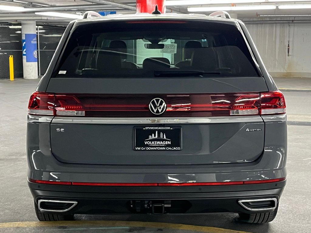 Vehicle image 7 of 42