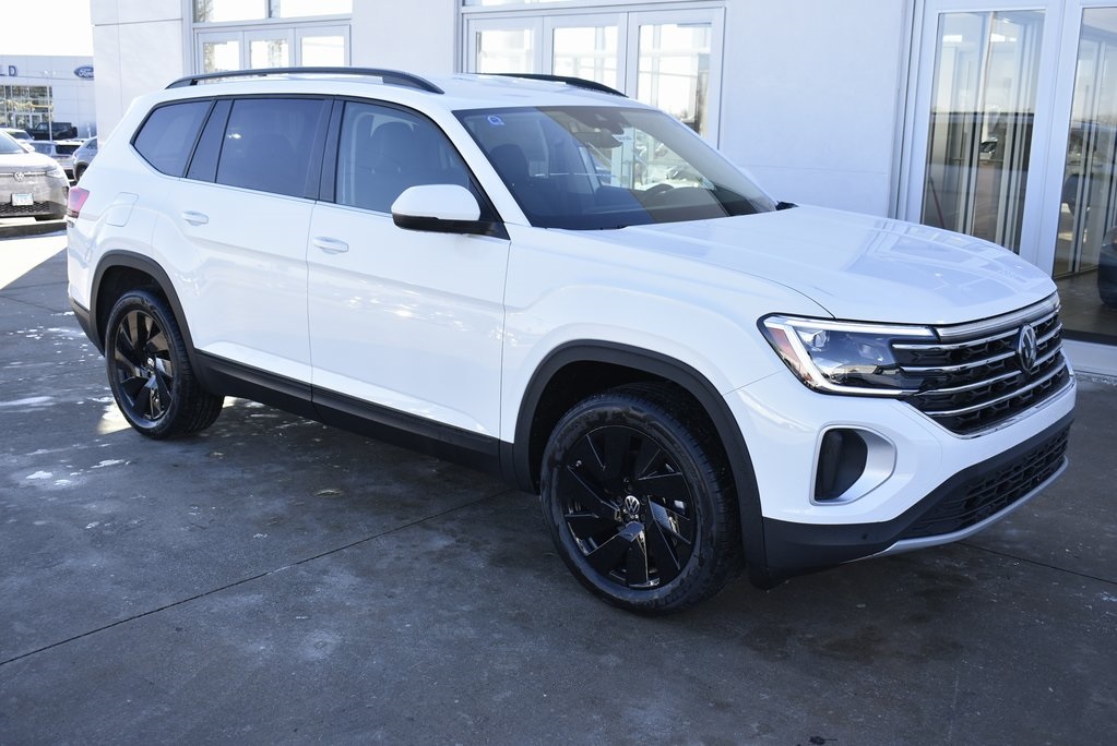 Vehicle image 3 of 20