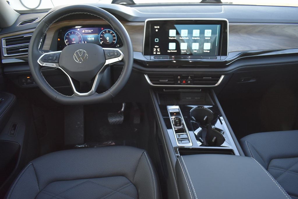 Vehicle image 16 of 20