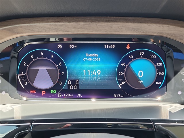 Vehicle image 18 of 28