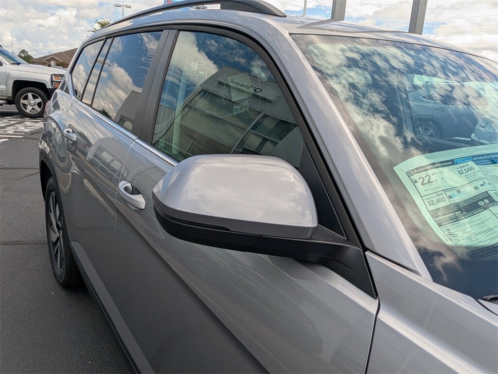 Vehicle image 12 of 36