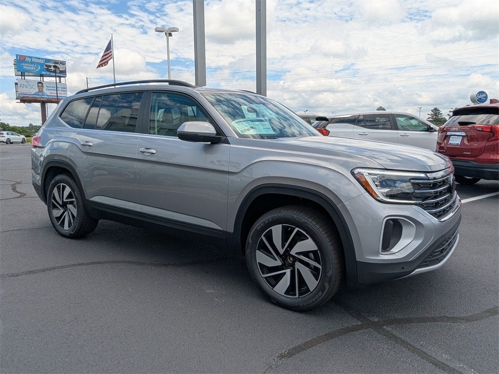 Vehicle image 8 of 36