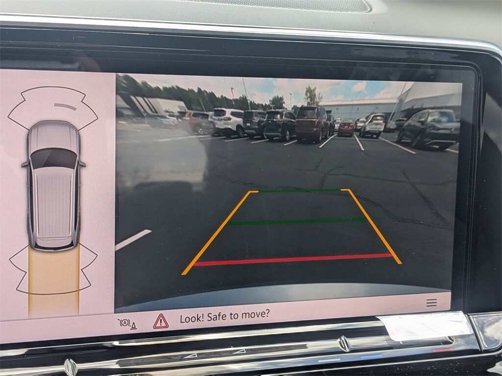 Vehicle image 24 of 36