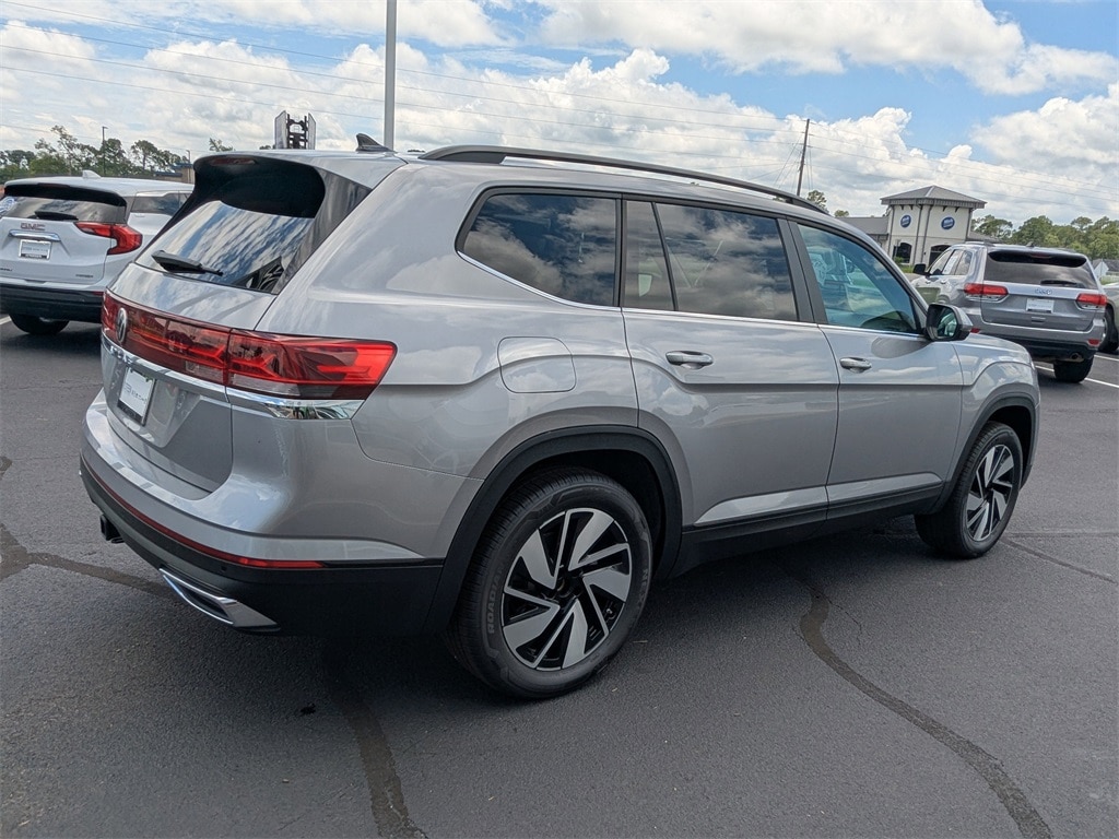 Vehicle image 6 of 36