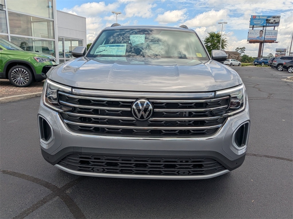 Vehicle image 9 of 36