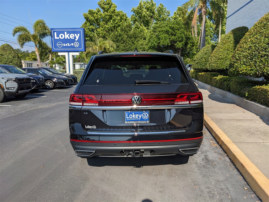 Vehicle image 24 of 26
