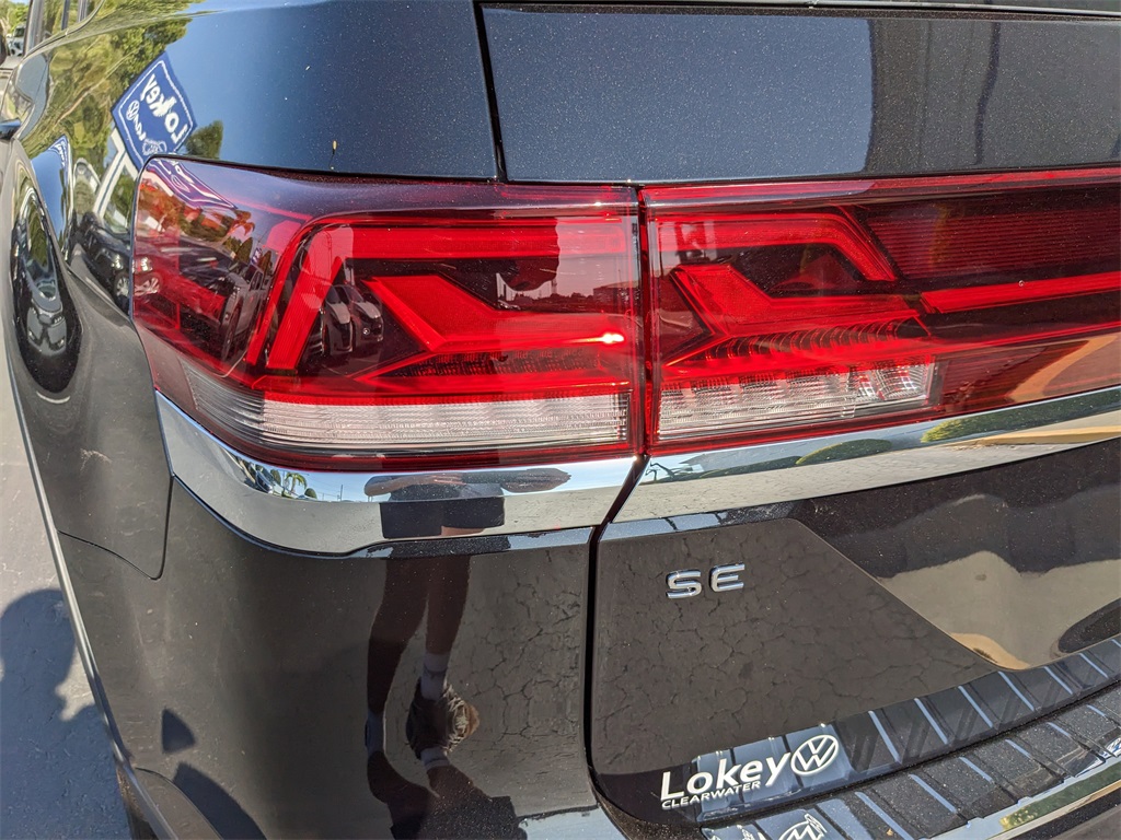 Vehicle image 8 of 26