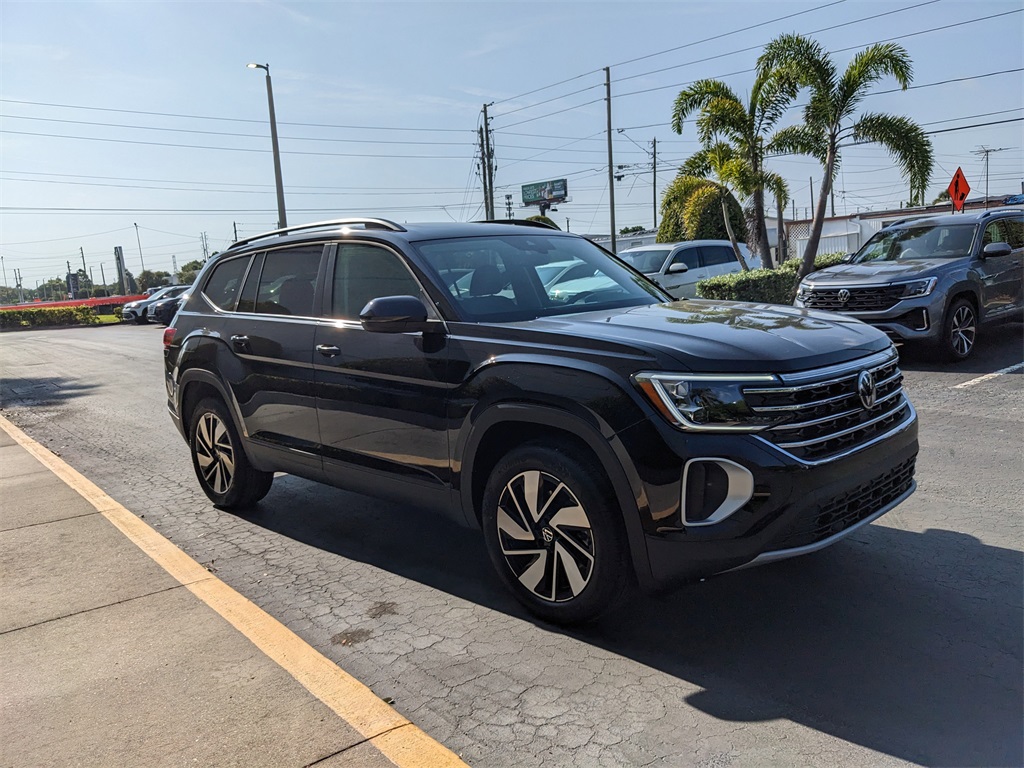 Vehicle image 3 of 26
