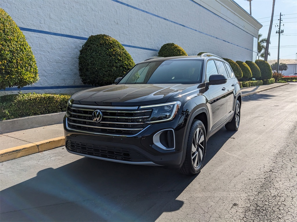 Vehicle image 2 of 26