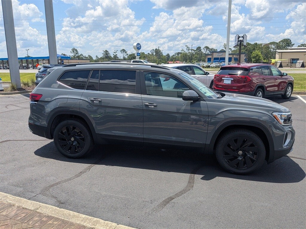Vehicle image 4 of 35