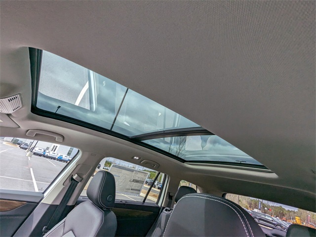 Vehicle image 22 of 31