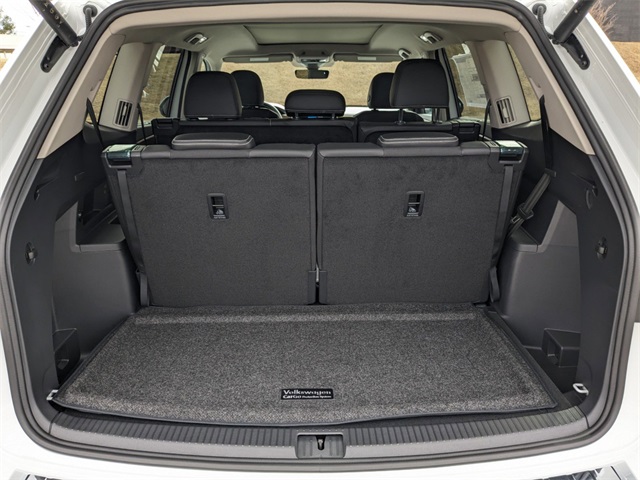 Vehicle image 12 of 31
