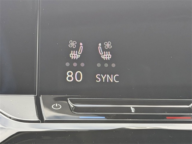 Vehicle image 24 of 31