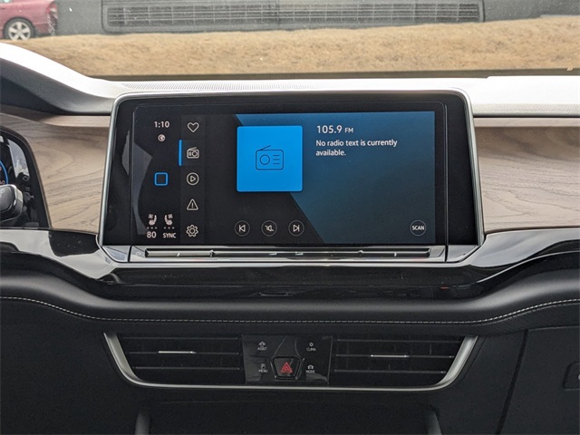 Vehicle image 19 of 31