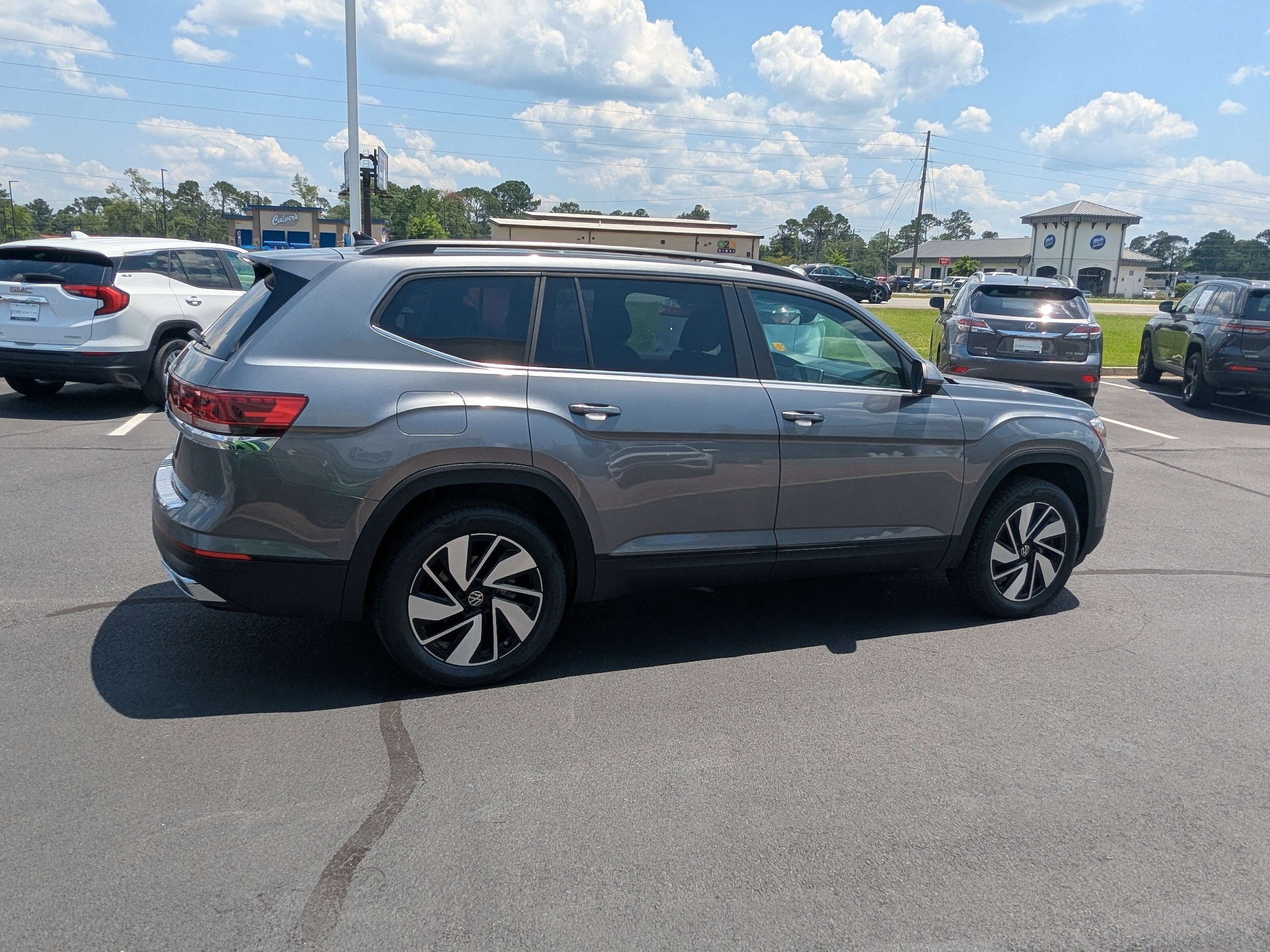 Vehicle image 6 of 37