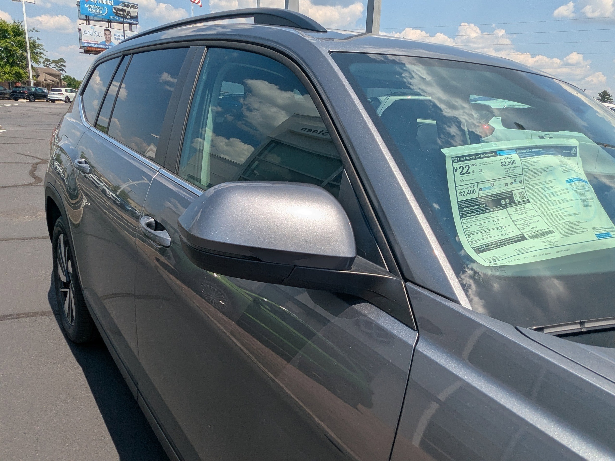 Vehicle image 34 of 37
