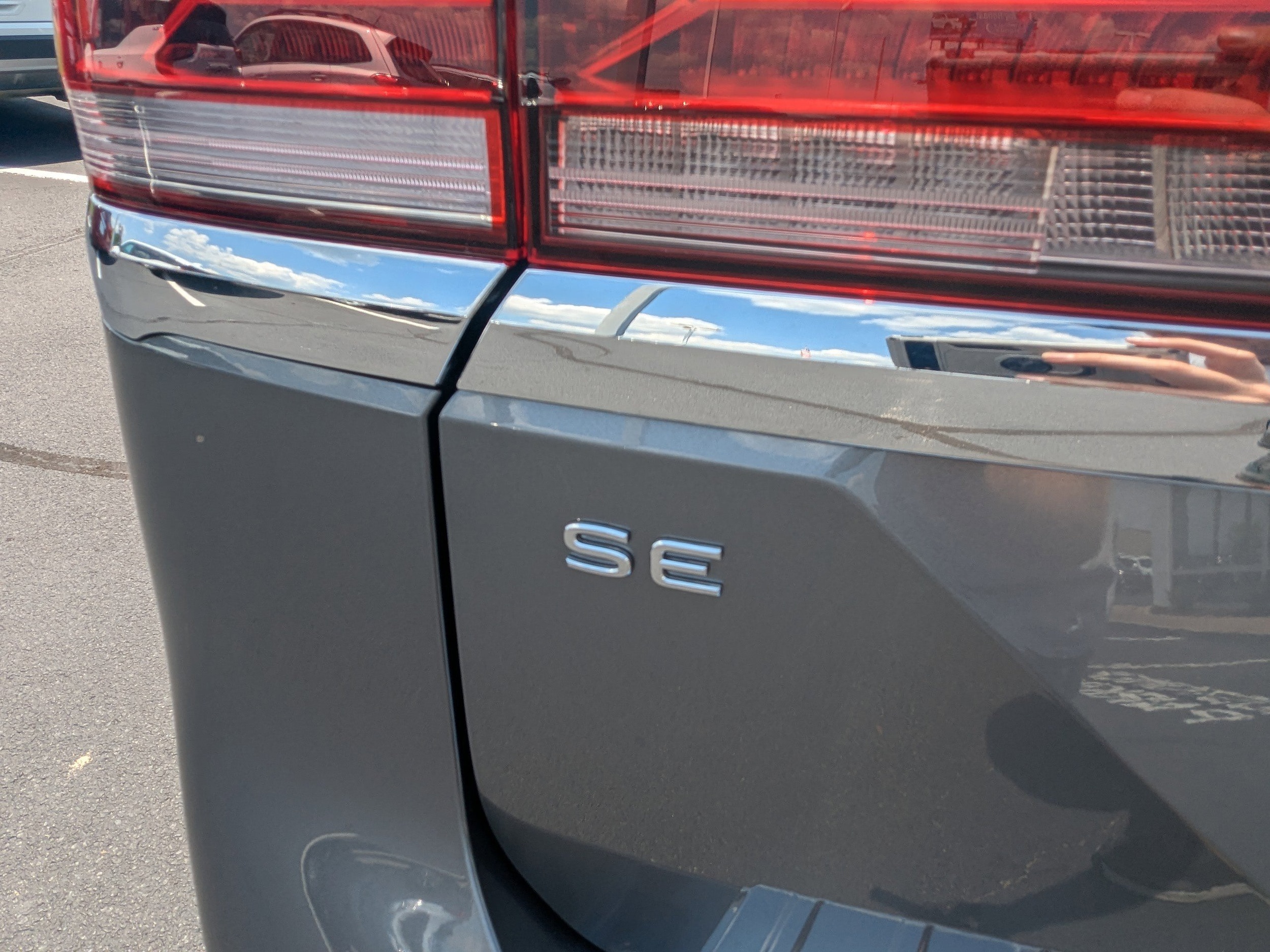 Vehicle image 29 of 37