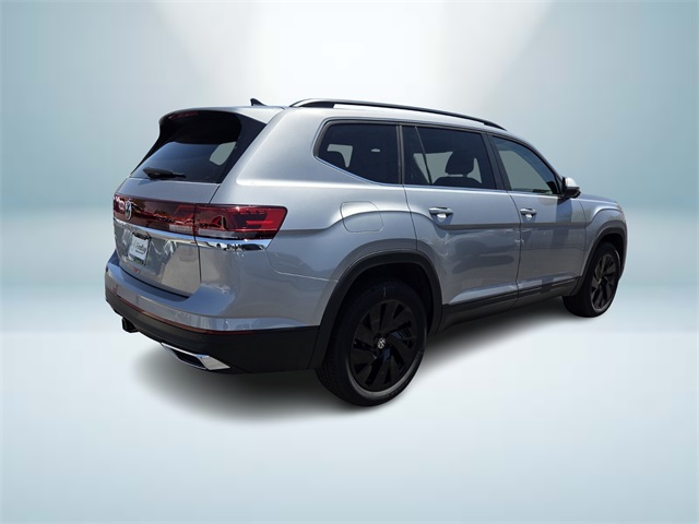 2025 Volkswagen Atlas 2.0T SE Technology Image 3 of 14