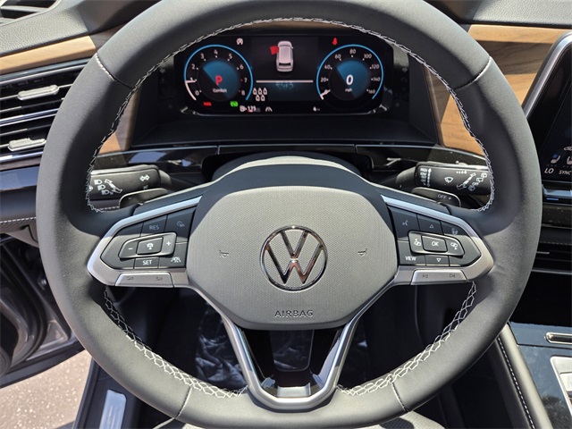 2025 Volkswagen Atlas 2.0T SE Technology Image 9 of 14