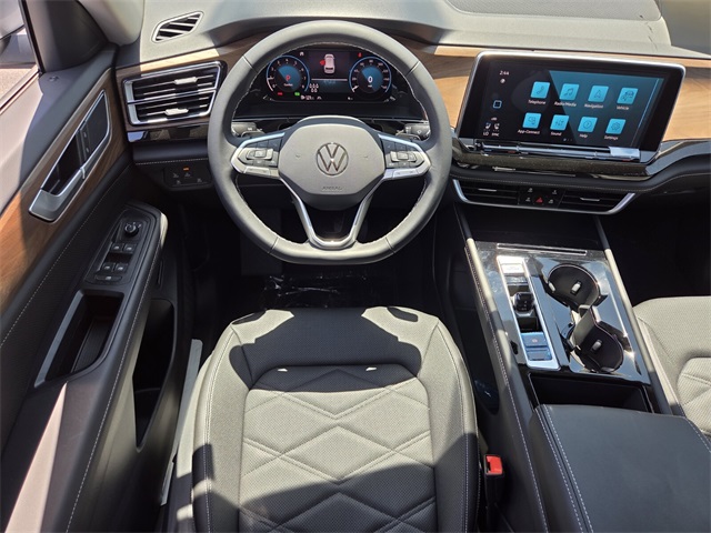 2025 Volkswagen Atlas 2.0T SE Technology Image 8 of 14
