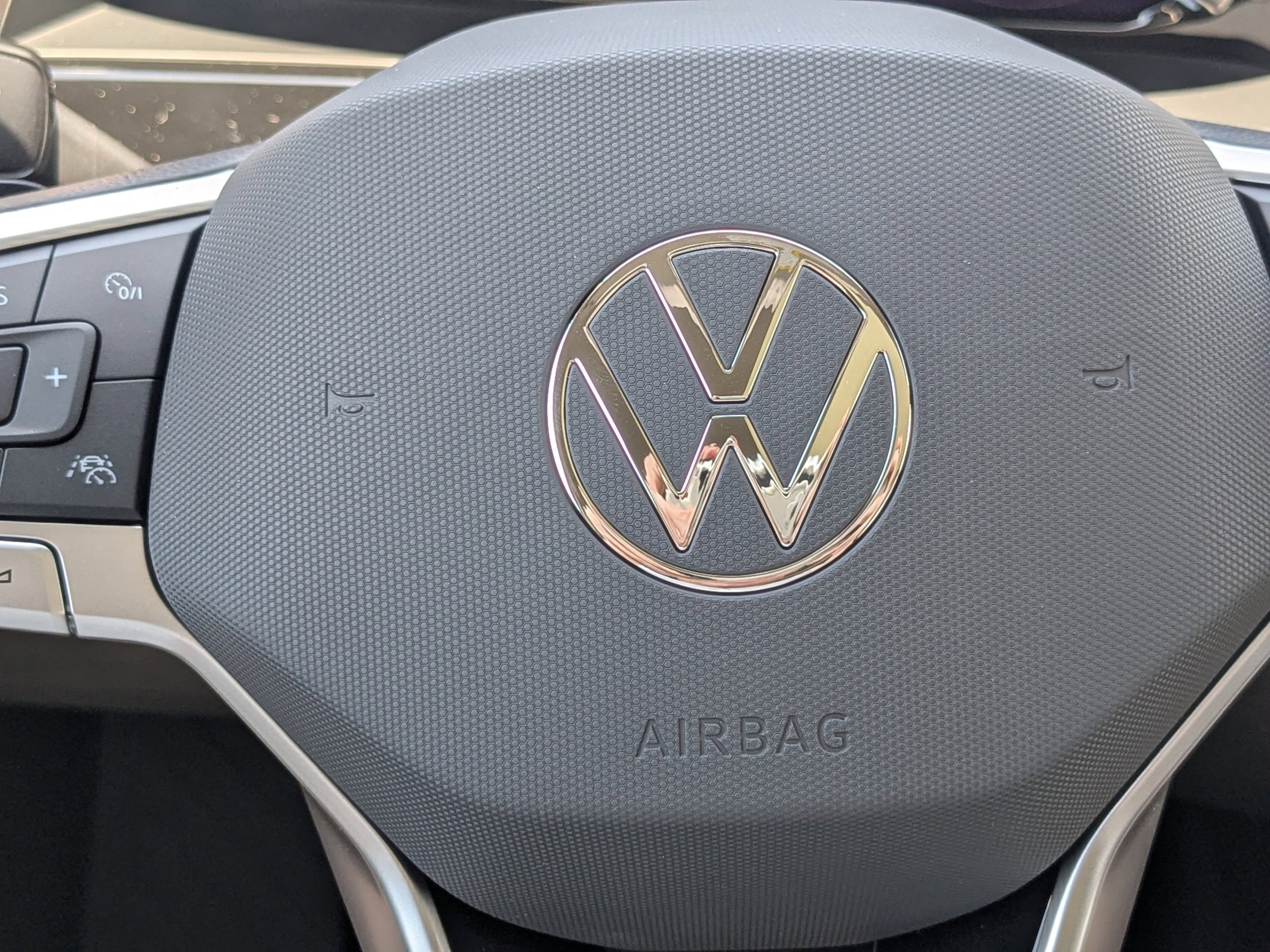 Vehicle image 30 of 36