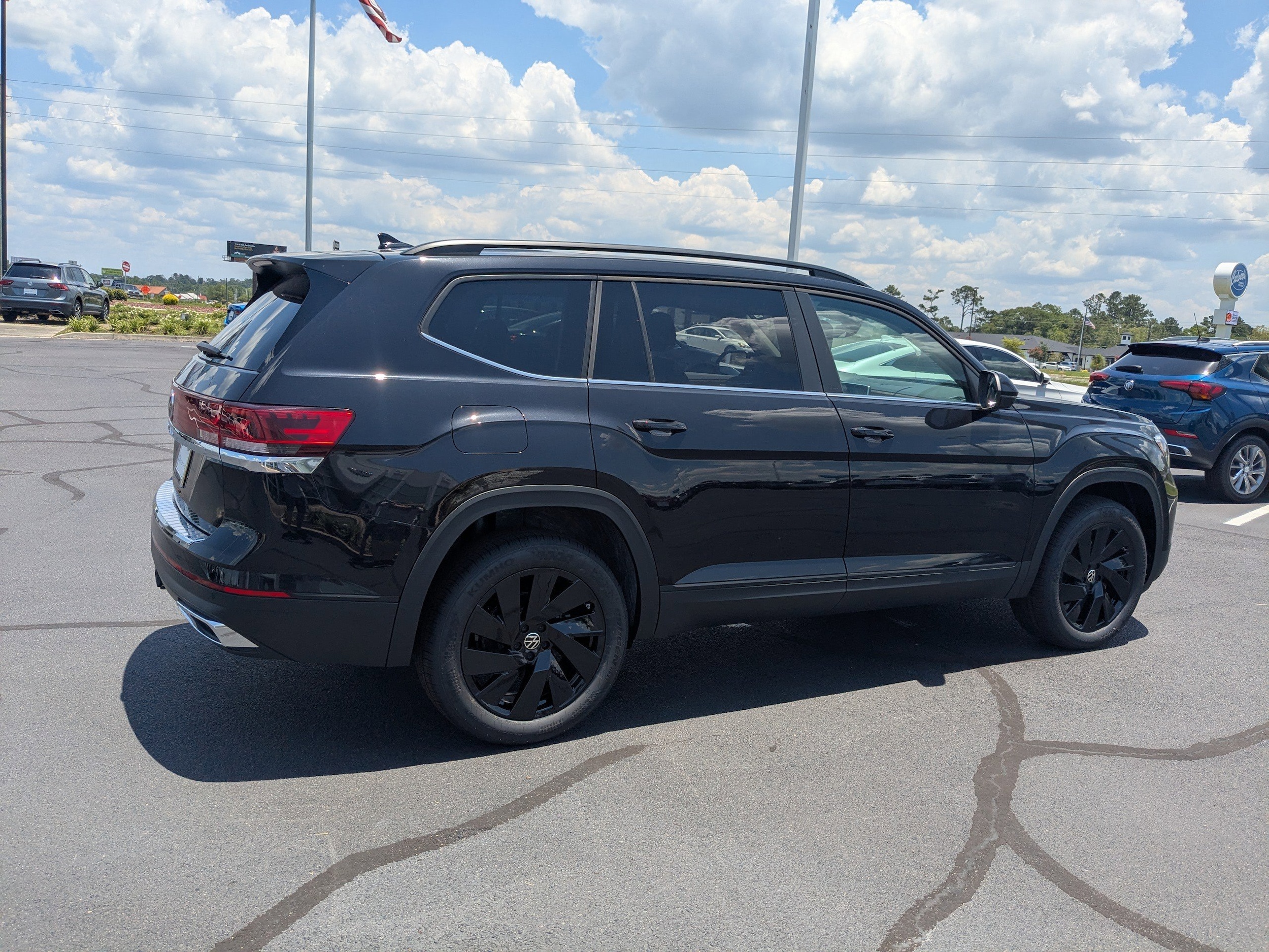 Vehicle image 6 of 36