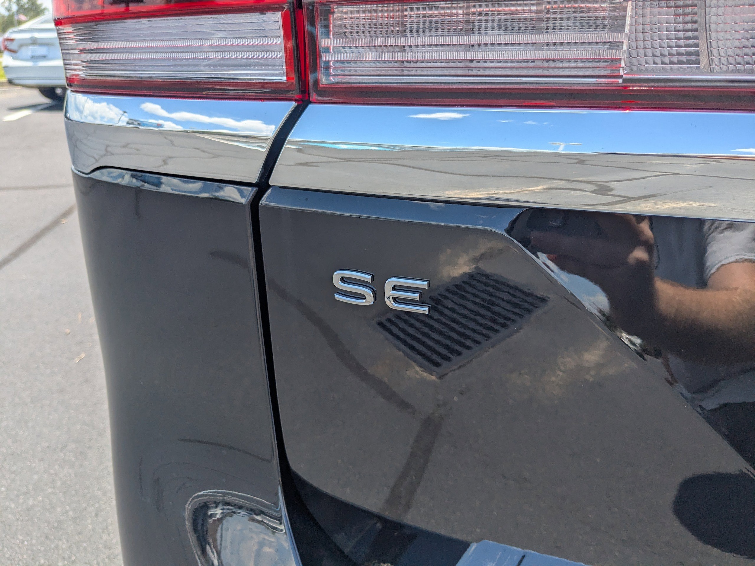 Vehicle image 15 of 36