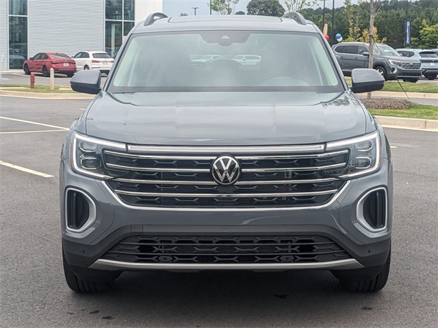 Vehicle image 2 of 30