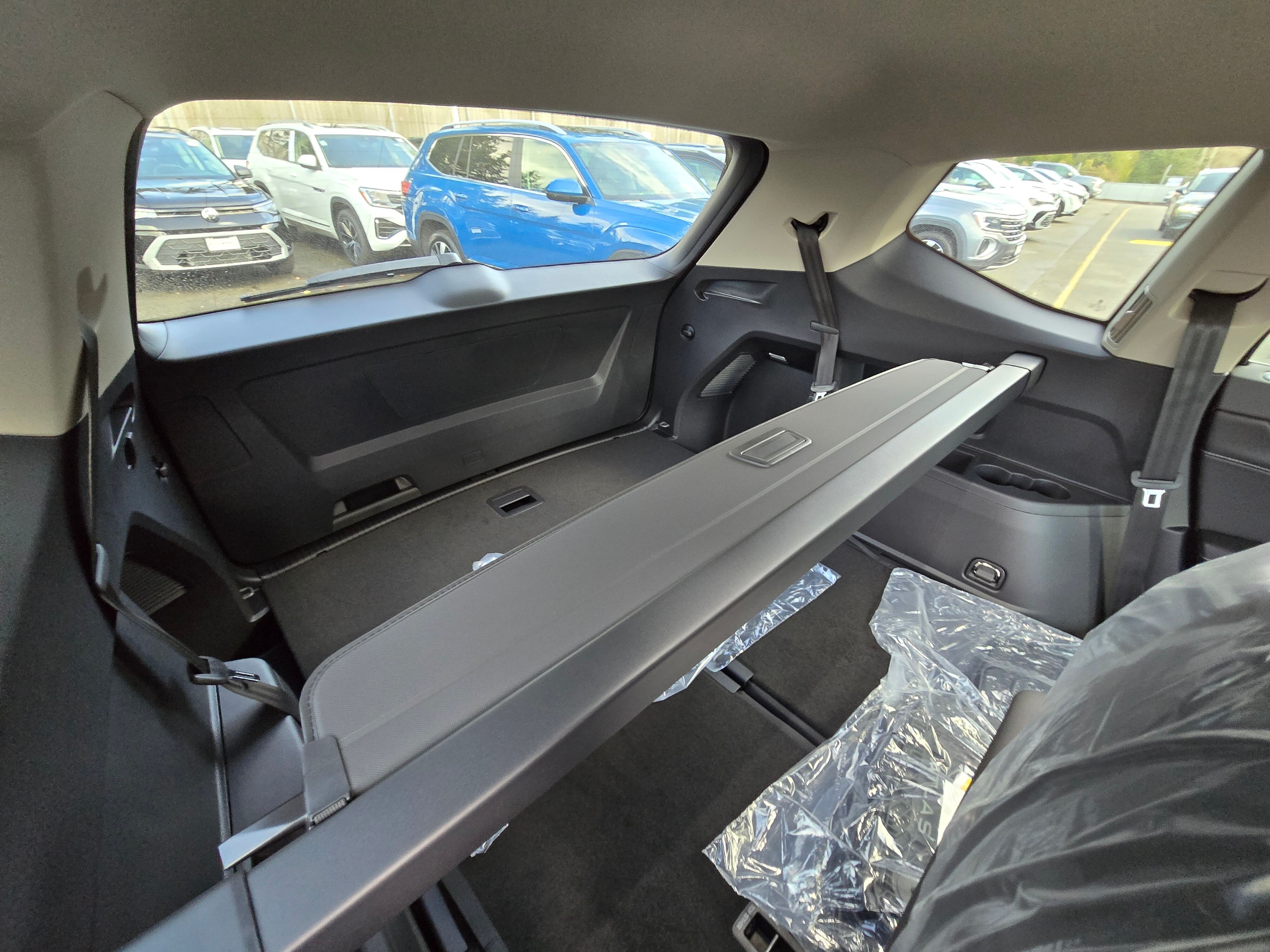 Vehicle image 20 of 42